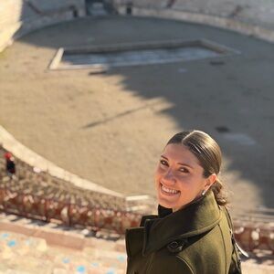 Meet your Posher, Lily